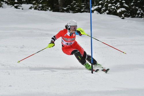 Lisa surpass 100 national titles in masters ski racing